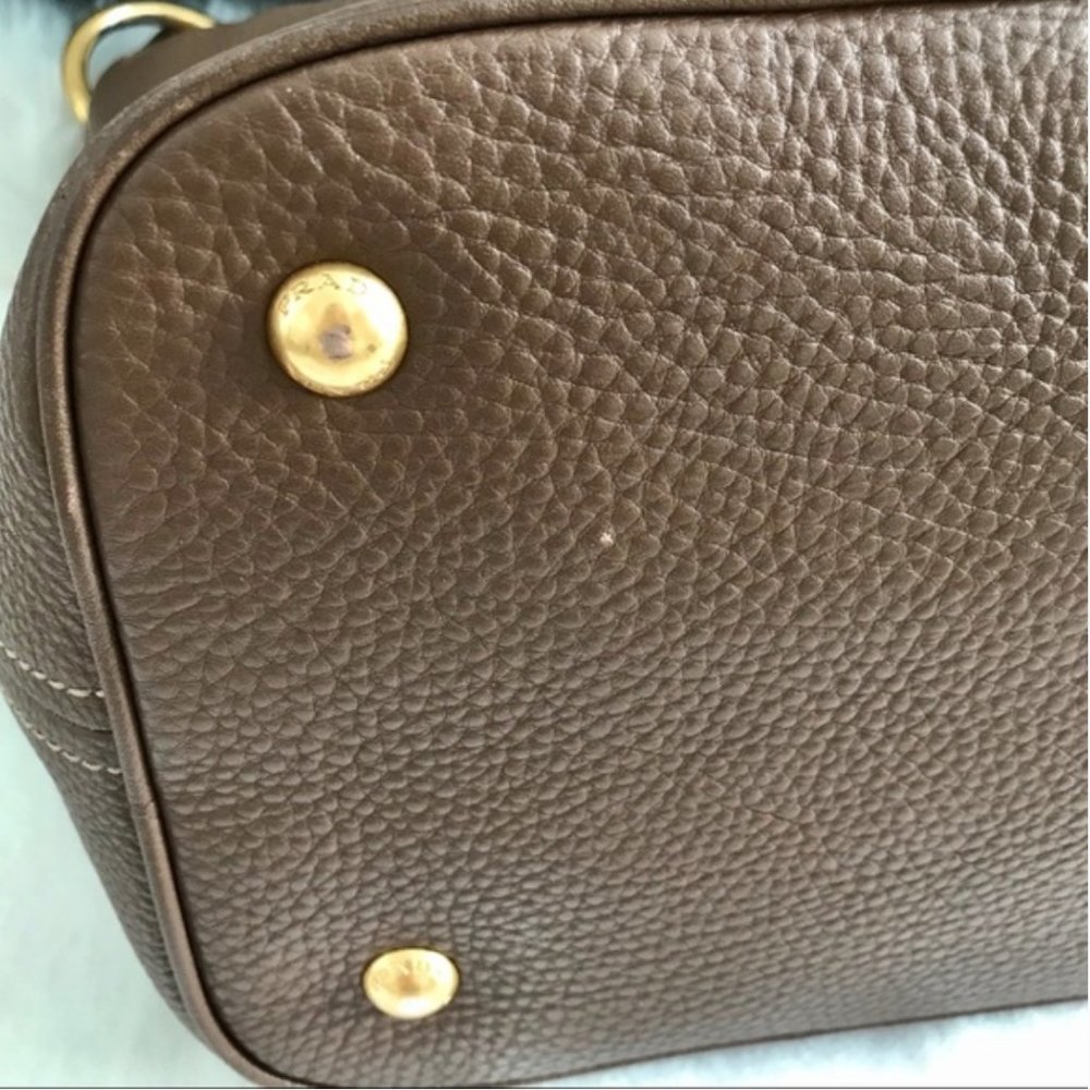 SOLD❗️PRADA Brown and Gold Vitello Daino Leather Hobo Bag - Picture 8 of 15